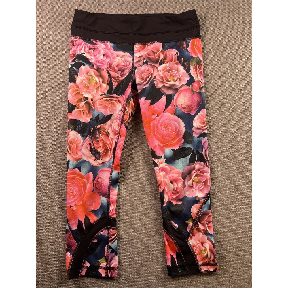 Lululemon Run Inspire Crop Capri II Leggings Floral Print Secret Garden Size 6